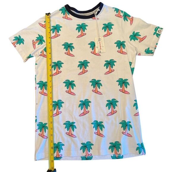 Free Planet Men’s Palm Tree and Surfboard white Tshirt Tee size XS - Picture 7 of 7